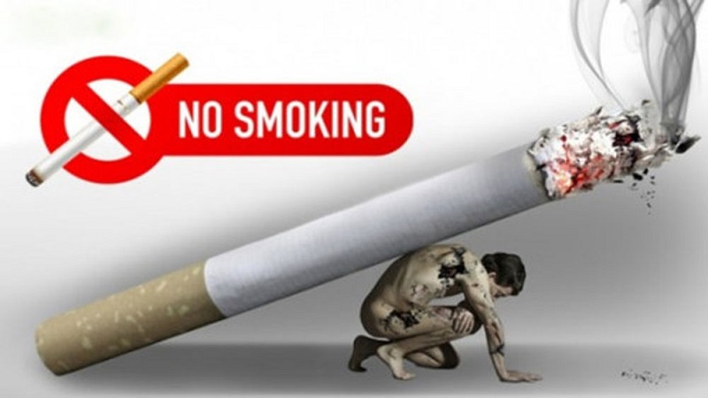 Bệnh nhân hút thuốc lào, thuốc lá lâu năm có thể gặp tình trạng ho dai dẳng kéo dài
